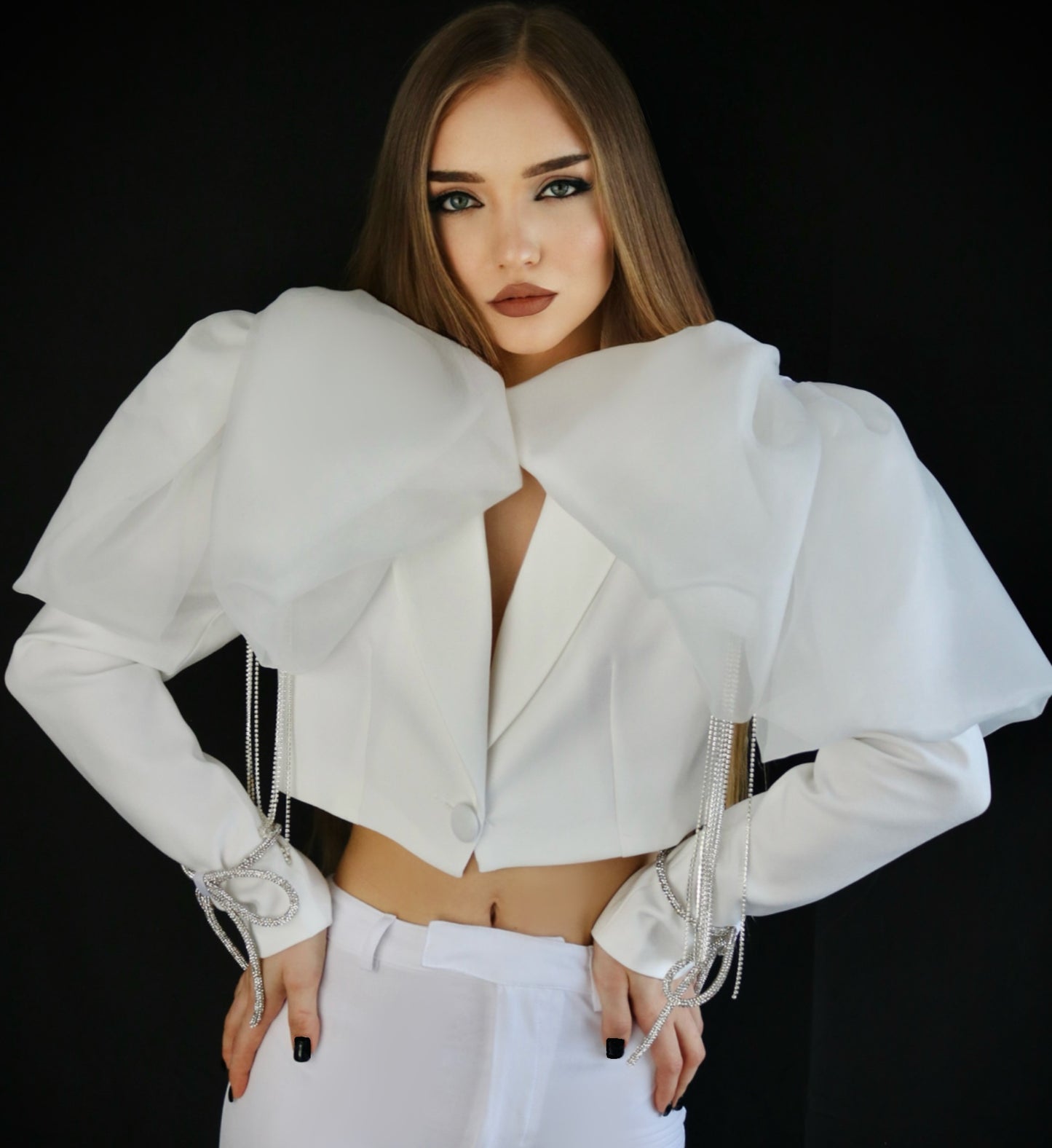 CHARLOTTE CRYSTAL-BOW SHORT BLAZER