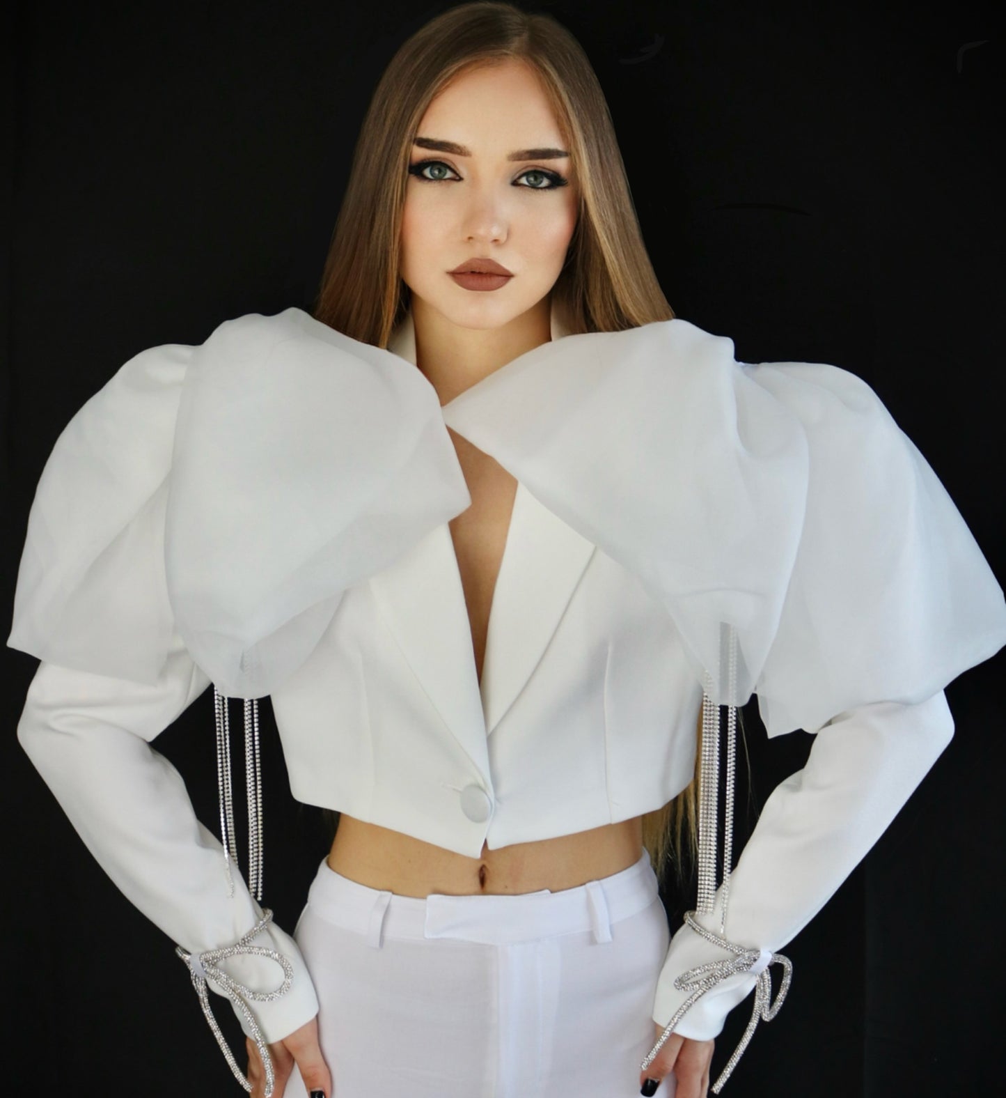 CHARLOTTE CRYSTAL-BOW SHORT BLAZER