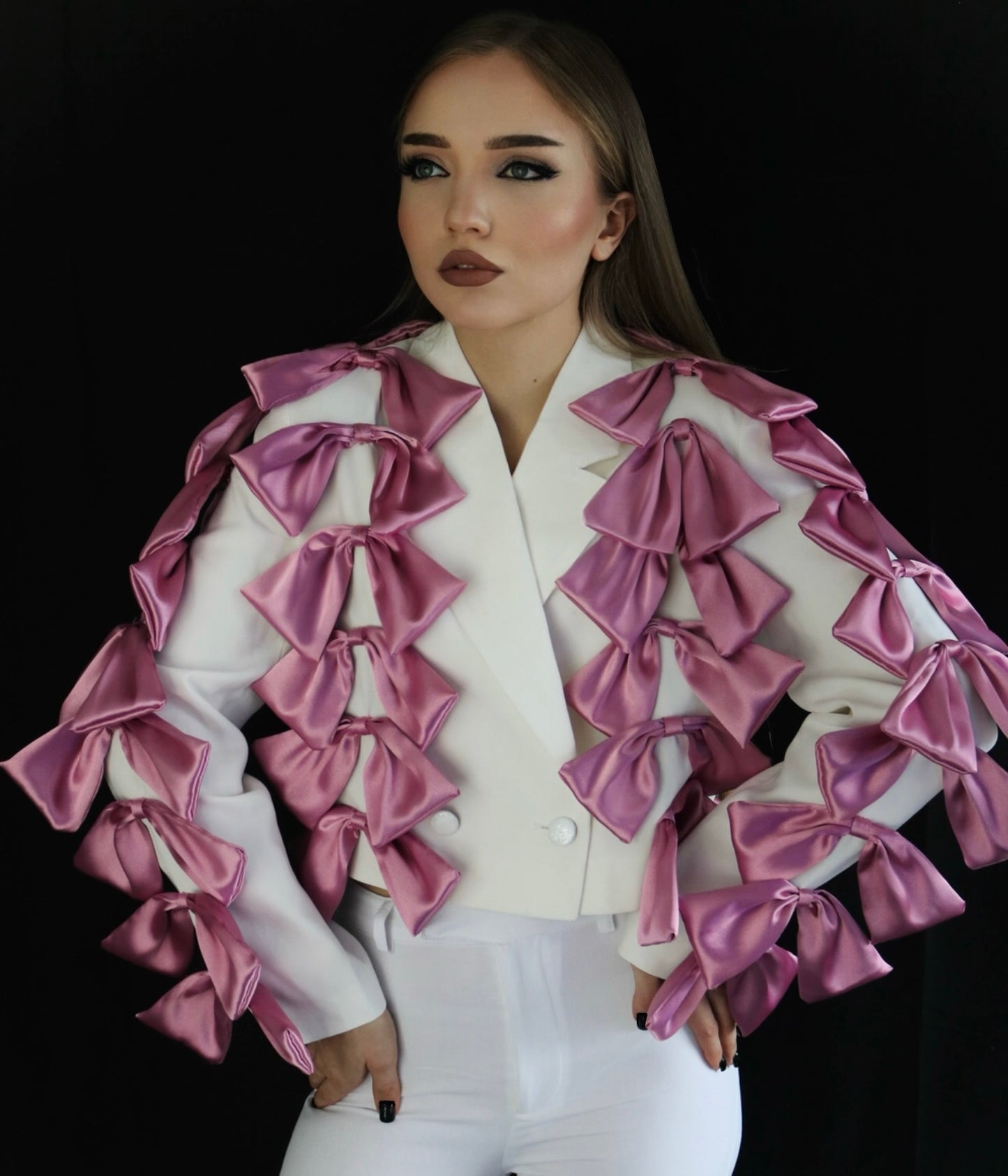 JULIETTE ROMANCE BOW SHORT BLAZER