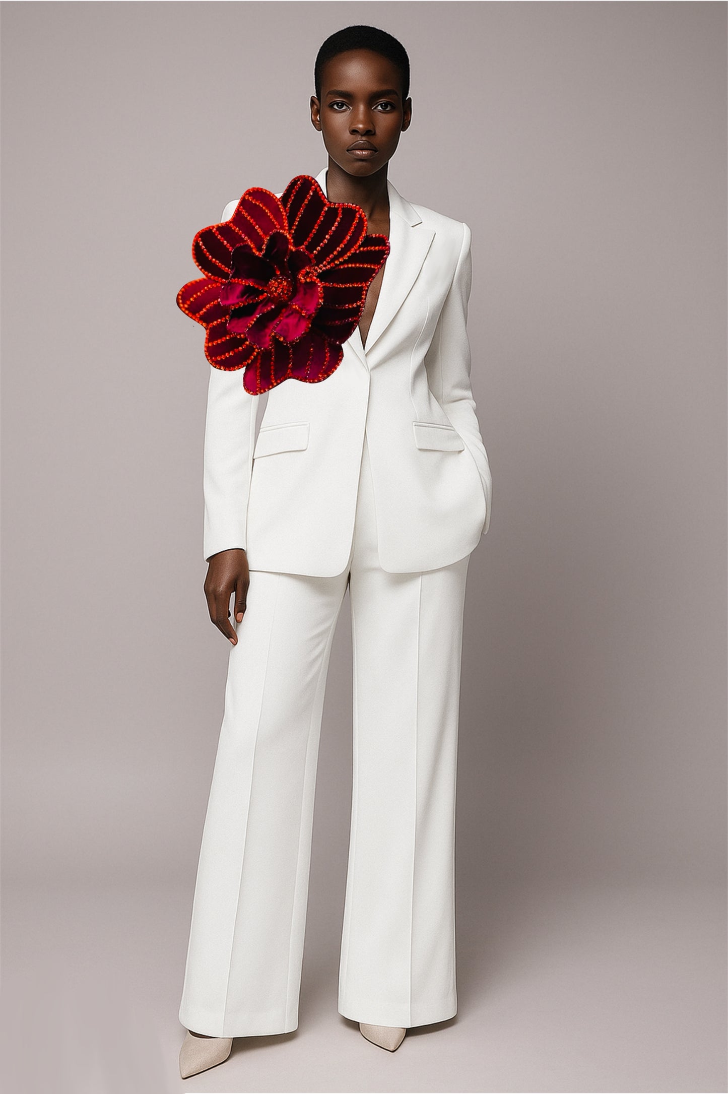 MORGANA ROUGE WHITE SUIT
