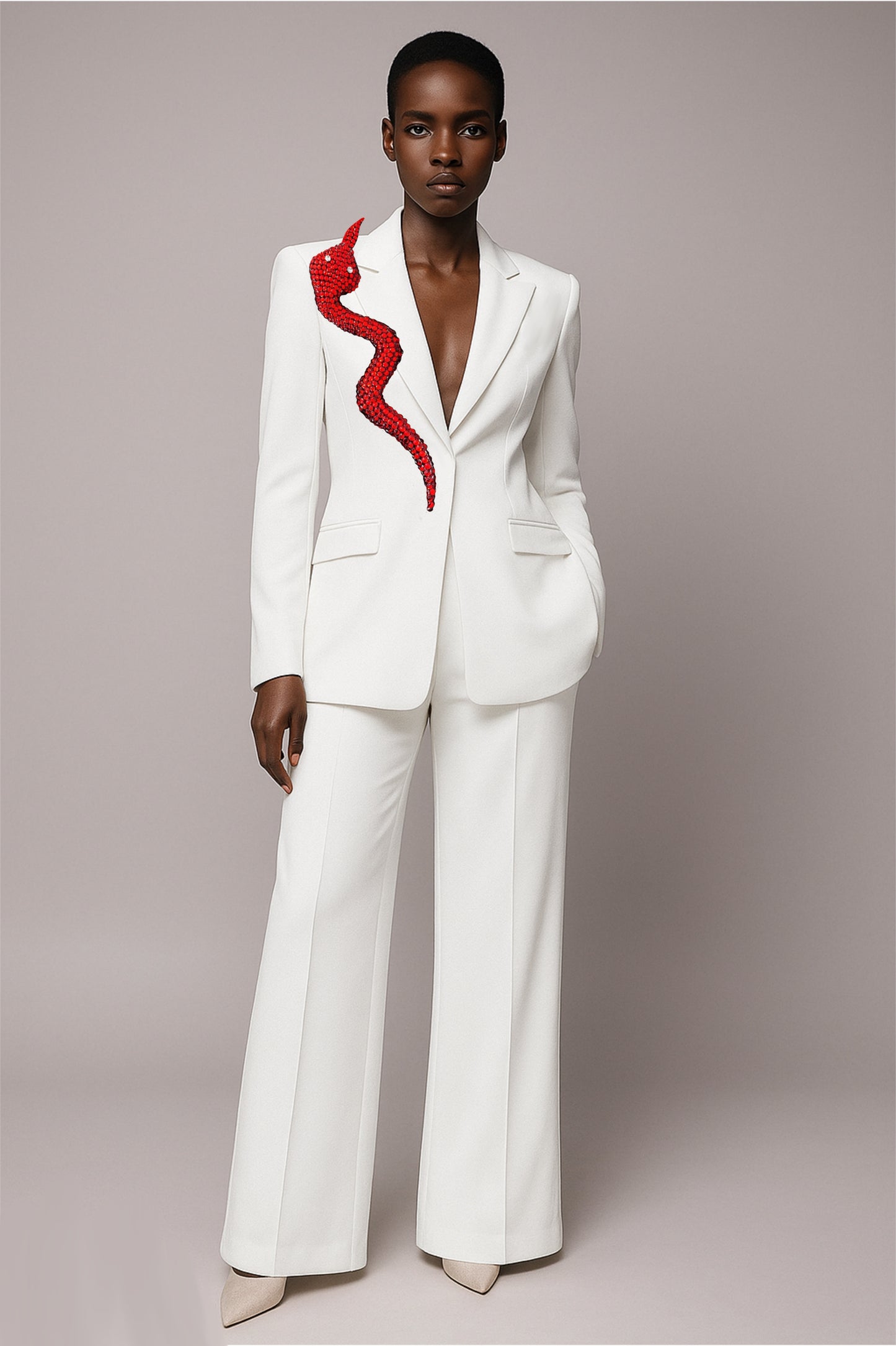 SERPENTIA ROUGE WHITE SUIT