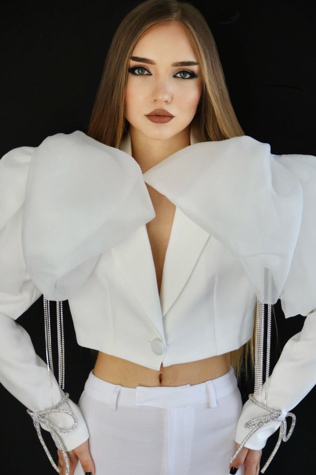 CHARLOTTE BOW SHORT BLAZER